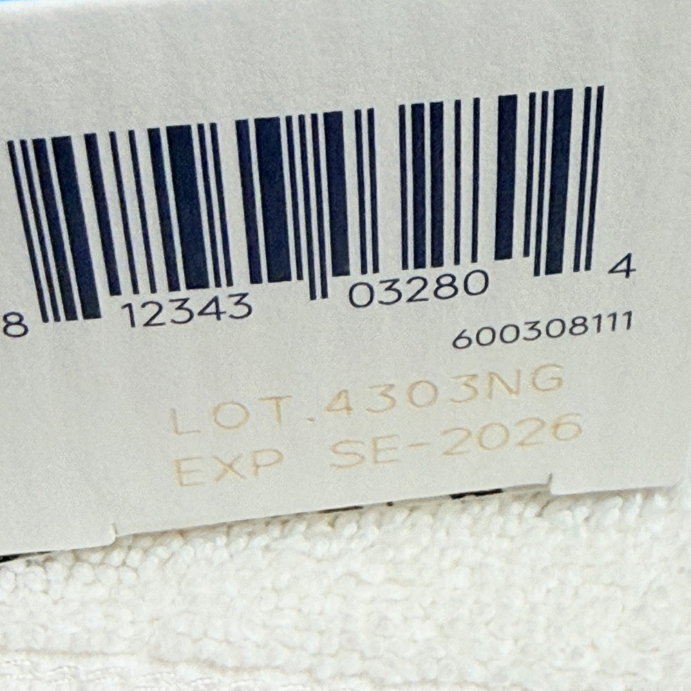 Drunk Elephant Umbra Sheer Mineral Cream 
SPF 30 EXP. Date SE-2026. NIB - Picture 2 of 3